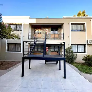 https://confortable-departamento-en-complejo-residencial.hotelsmendoza.com