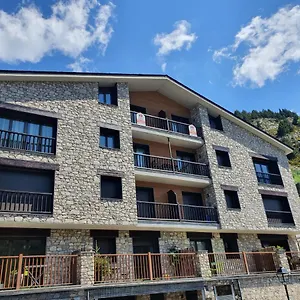 https://apartamentos-julia.andorra-la-vella-hotels.net